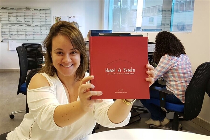 Um livro que ajuda profissionais e clientes a avaliar e executar eventos de promoção comercial